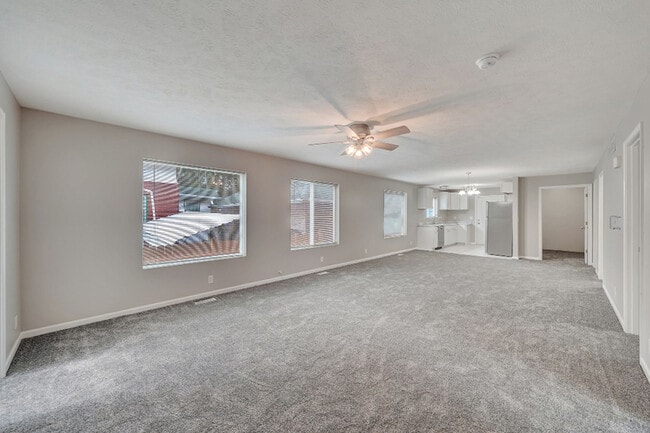 Building Photo - 1337 S 10th St