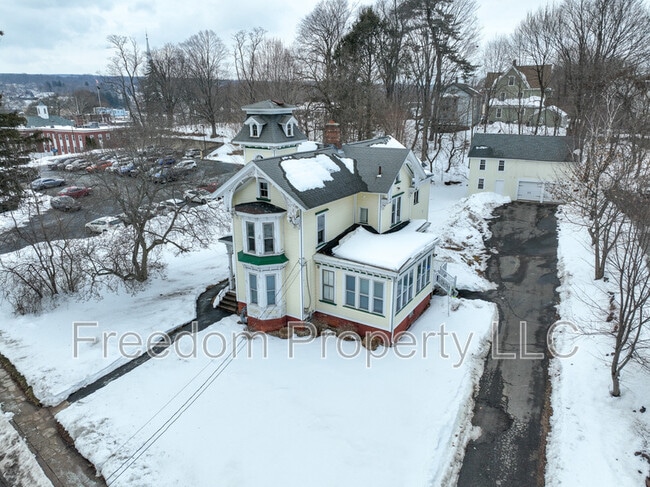 Building Photo - 45 Berlin Ave