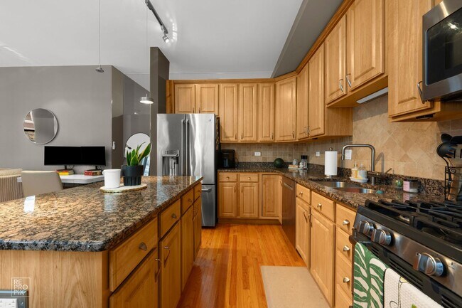 Foto del edificio - Modern Living Right in the Loop and Free P...