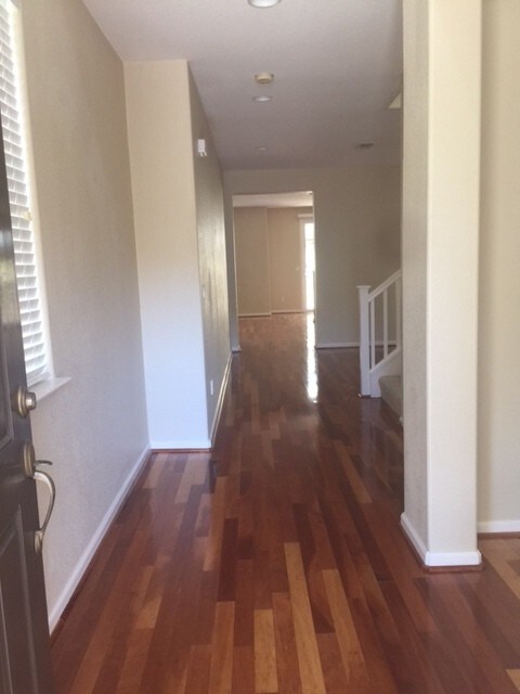 Building Photo - 7040 Alder Creek Rd