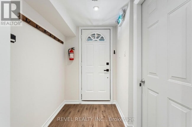 Building Photo - 291 Thrace Ave