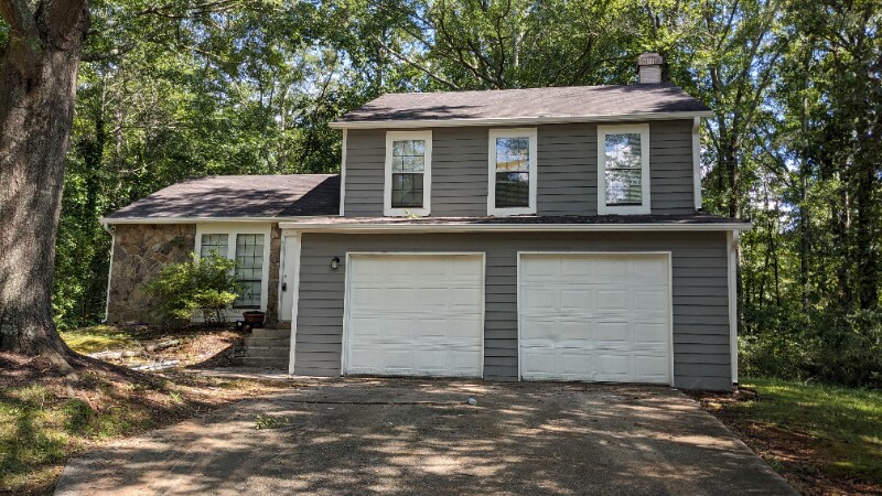 Foto principal - 697 Tarkington Rd N