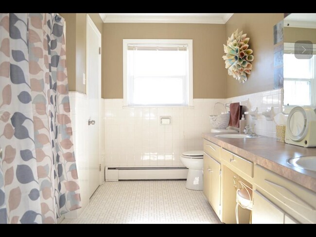 Building Photo - 4015 Westover Dr