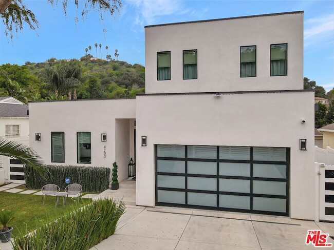 Foto del edificio - 4203 Saugus Ave