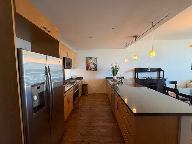 Foto del edificio - Fully Furnished Little Italy Condo in Aperture – Private Balcony, In-Unit Laundry & Underground P...