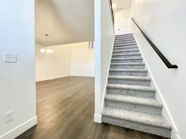 Foto del edificio - 4411 W Monument Peak Dr