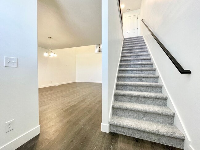 Photo - Modern Townhome at Mountain Ridge!