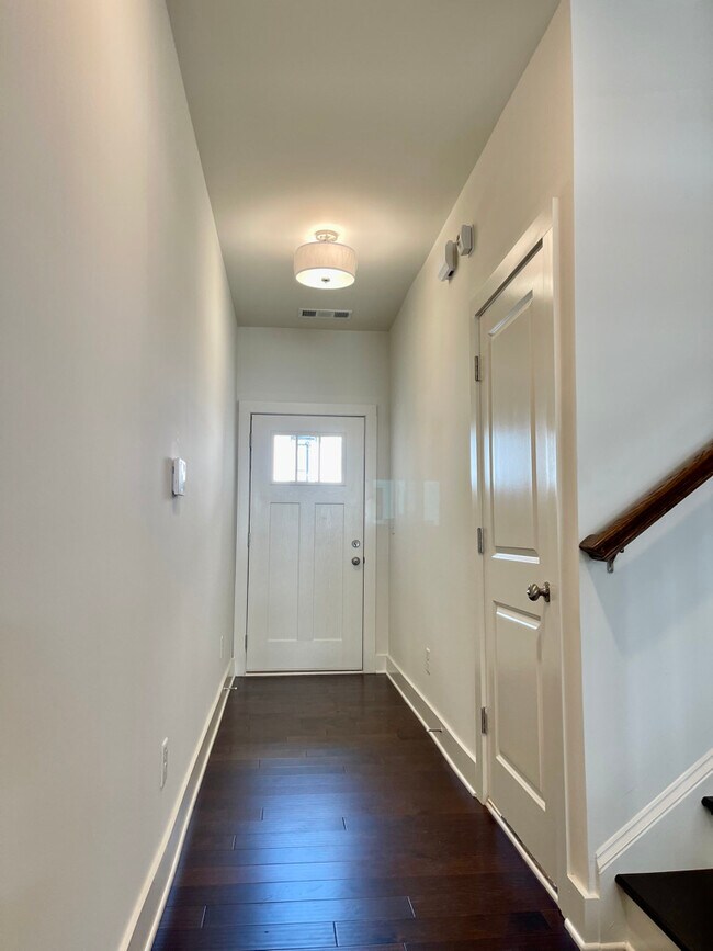 Building Photo - 203 Auburn Crossing Dr