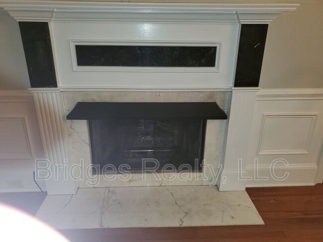 Building Photo - 659 Crown Point Dr