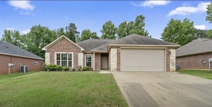 Building Photo - 5005 Hidden Acres Dr