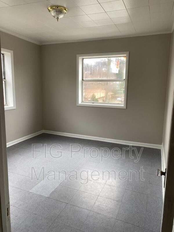 429 W G St, Elizabethton, TN 37643 Condo for Rent in Elizabethton, TN