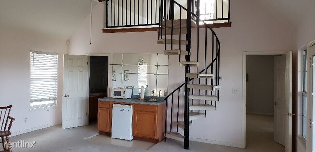 Building Photo - 5 br, 3.5 bath House - 14301 Marin Hollow ...
