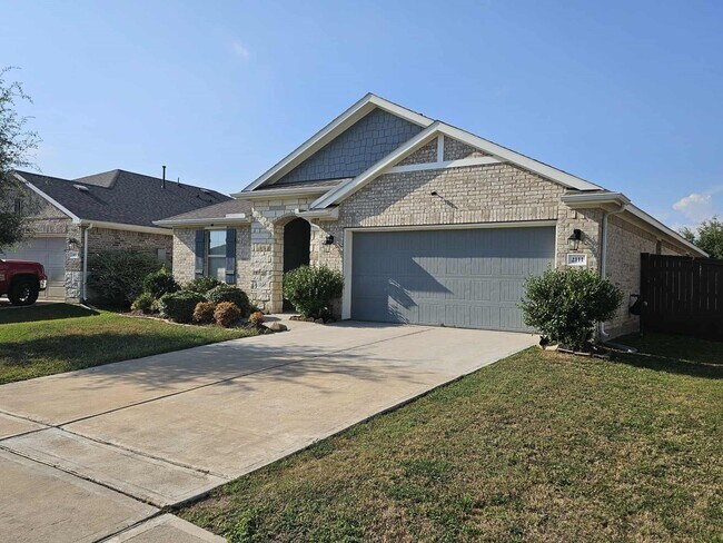 Foto del edificio - 2111 Levant Ln