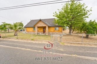 Building Photo - 6001 Zephyr Ln