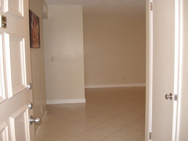 Building Photo - 5800 Camino Del Sol