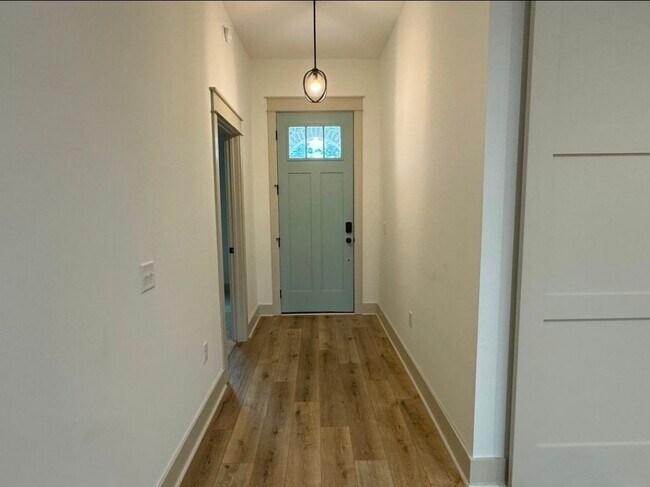 Foto del edificio - 4640 Delwood Park Blvd