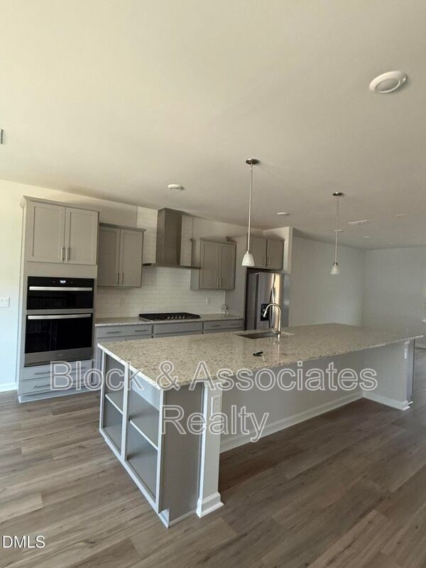 Building Photo - 2132 Grouse Ski Cir