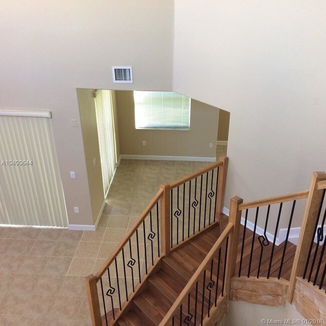 Foto del edificio - 11142 NW 78th St