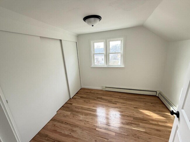 Foto del edificio - 615 Ogden St