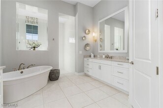 Building Photo - 14226 Charthouse Cir