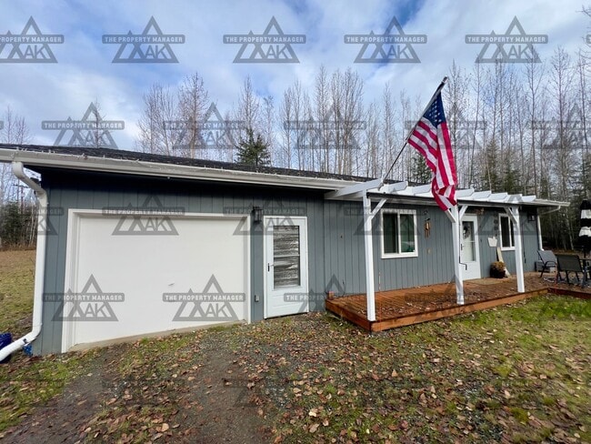 Foto del edificio - Beautiful Moose Creek Residence | 2 Beds, 1 Bath, Garage, and Heat Included