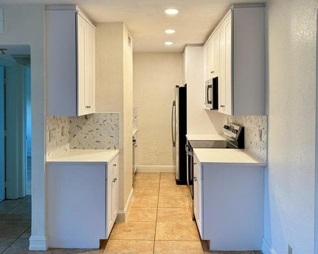 Foto del edificio - 1423 Holly Heights Dr