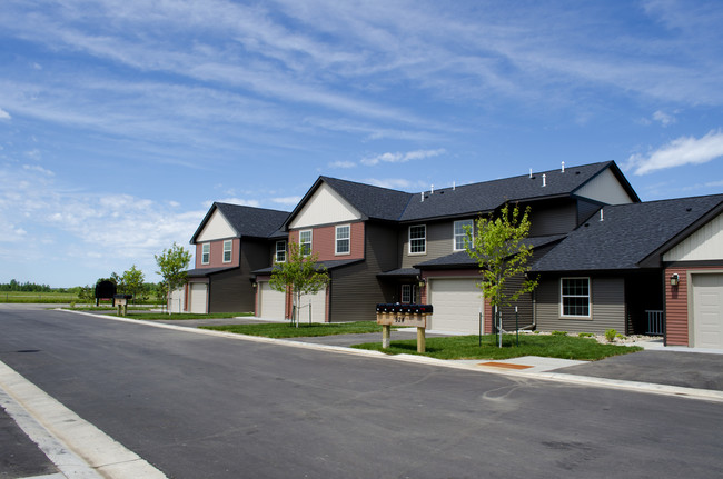 Building Photo - The Meadows Townhomes