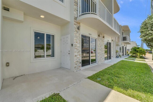 Foto del edificio - 25871 SW 139th Ct