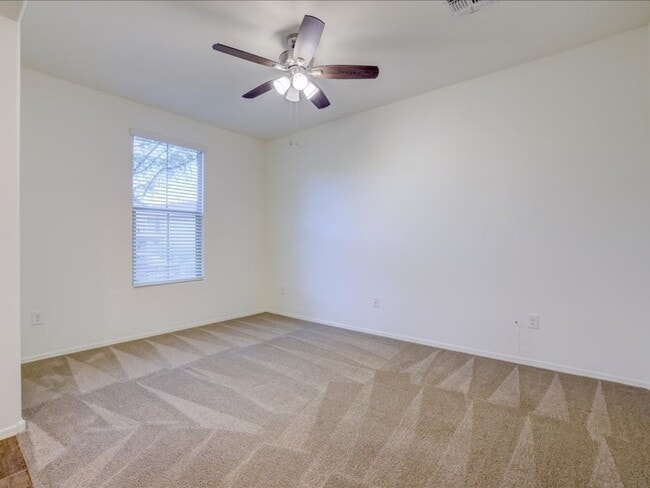 Foto del edificio - 3 Bedroom 2 Bathroom VAIL SCHOOL DISTRICT!