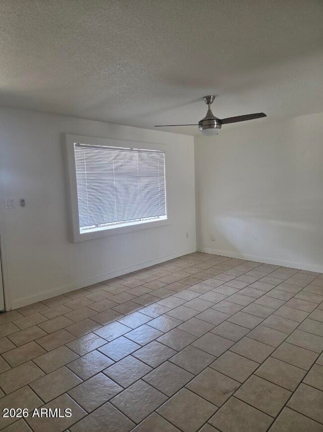 Building Photo - 35 E Fairmont Dr