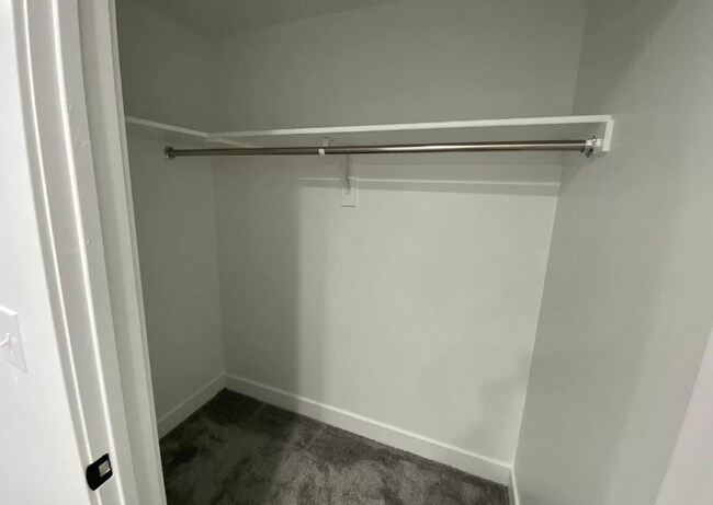 Building Photo - 437 E 340 N