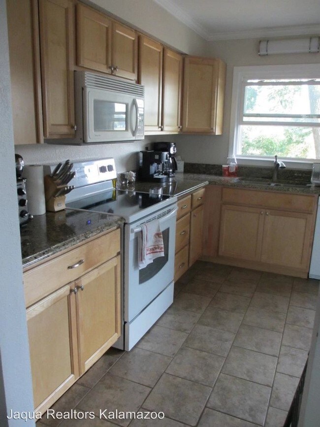 Foto del edificio - 4424 Fireside Ave
