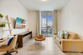 Building Photo - 777 N Ocean Dr
