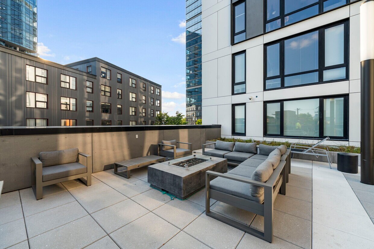 Foto del edificio - Bright 3BR Stylish Apartment Near North Ave Shops