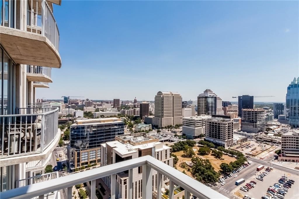 Foto principal - 360 Nueces St