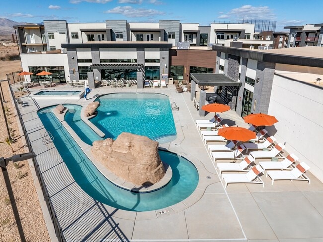 Resort Pool - The Vue At Desert Color