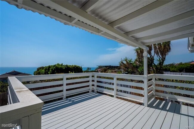 Building Photo - 3 br, 1 bath House - 31842 Virginia Way