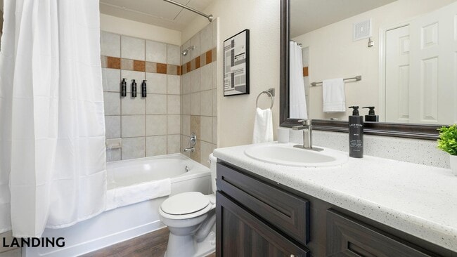 Building Photo - 3250 Hudson Crossing