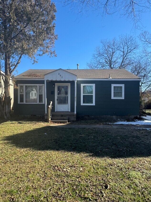 Primary Photo - 403 S Burdick St
