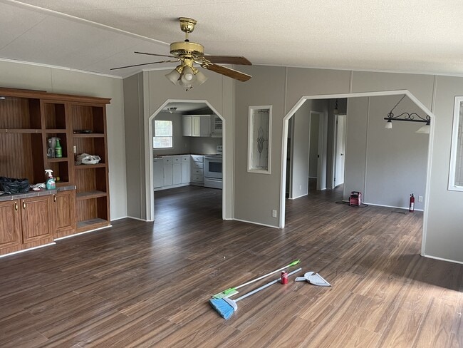Building Photo - 31 Soft Wind Bluff