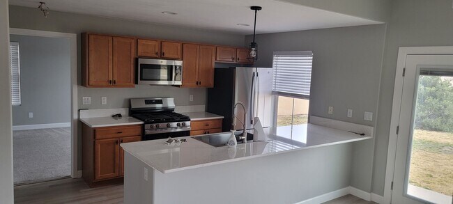 Foto del edificio - 3 bedroom/2.5 bath home