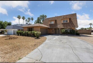 Building Photo - 3006 S Carruth St