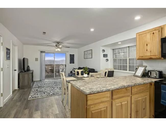 Foto del edificio - 38 Lantern Bay Ln