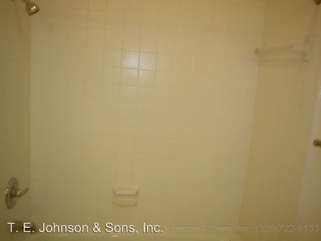 Building Photo - 365 Hanover Arms Ct