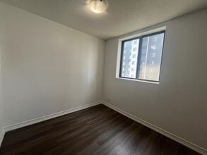 Building Photo - 286 Chandler Dr