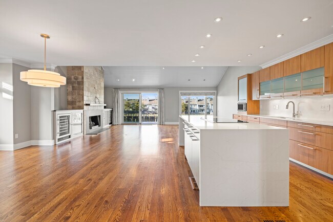 Foto del edificio - 1 Island Dr