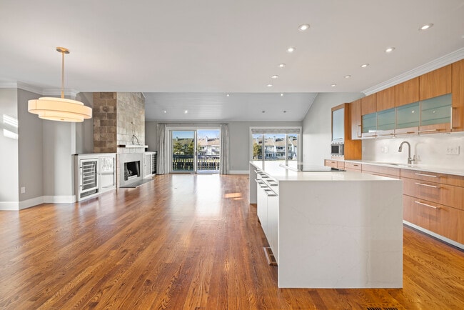 Photo - 1 Island Dr Apartment