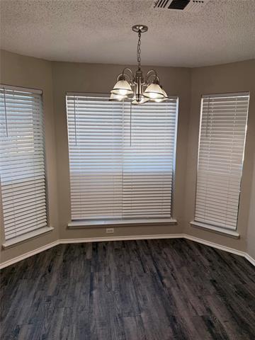 Foto del edificio - 6400 Fern Meadow Dr
