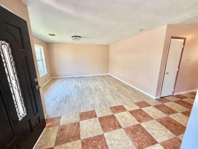 Building Photo - 10139 Woodico Dr