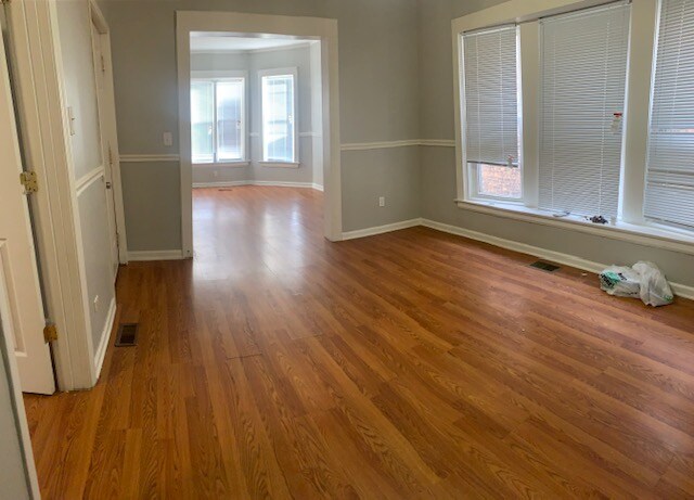 Foto del edificio - 8030 S Emerald Ave
